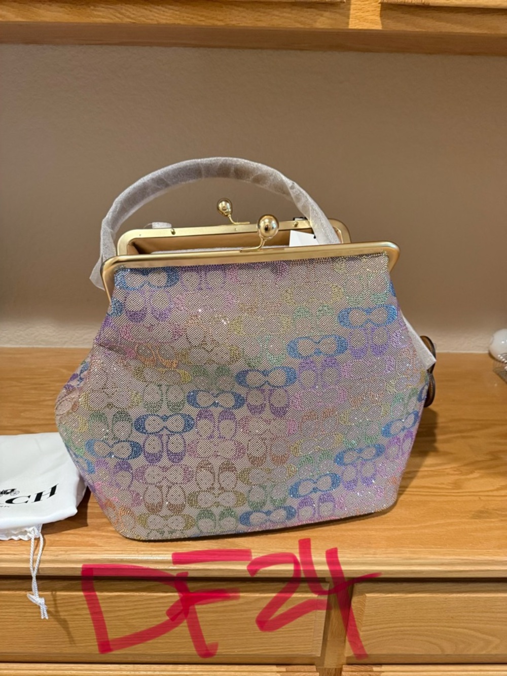 Coach Kisslock Frame Bag in Crystal Signature